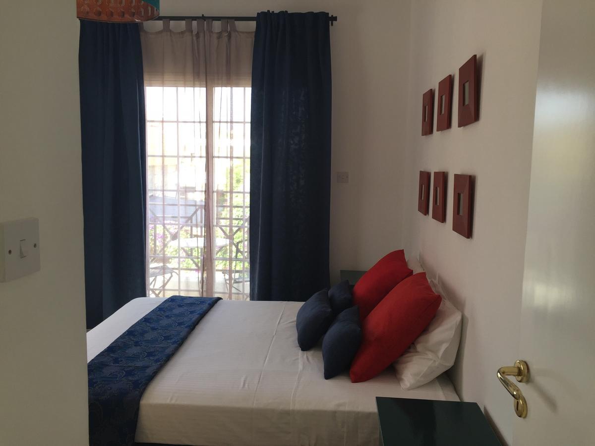 Apartament Vangelios *